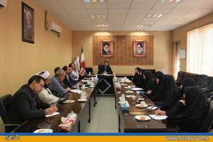 زنان پایه‌گذار اصلی توسعه و ترویج اقتصاد مقاومتی باشند 
