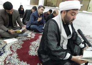 برگزاری مراسم سوگواری و زیارت عاشورا در دانشگاه پیام نور مرکز مهریز 