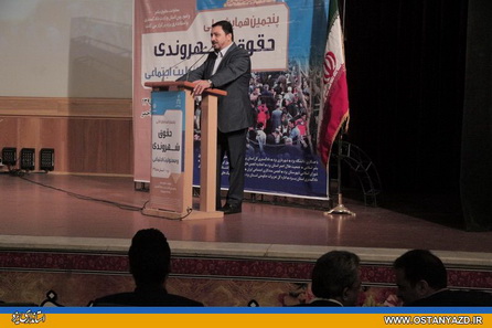 نگاه قانون مدارانۀ دولت تدبير و اميد الگوي مؤثرِ حقوق شهروندي است 