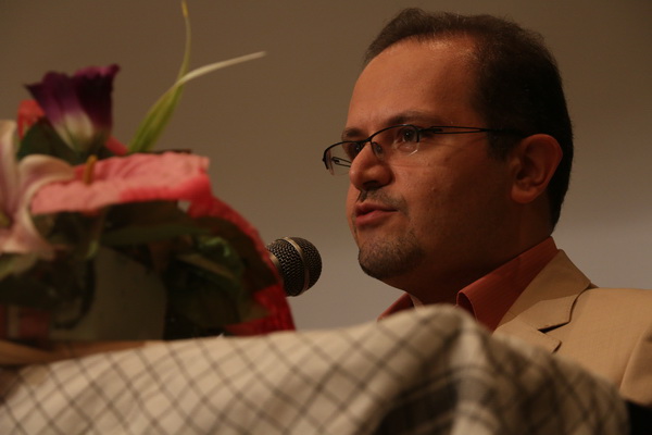 دکتر محمد صالح احمدی:تربیت افراد متخصص و ماهر از عوامل کلیدی و انکار ناپذیر در توسعه پایدار است