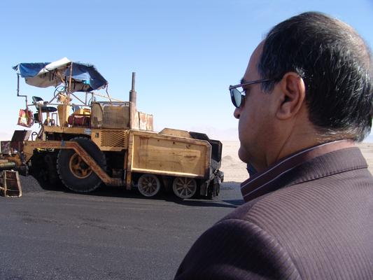 بازدید مدیرکل راه وشهرسازی استان یزد از محور بافق– زرند