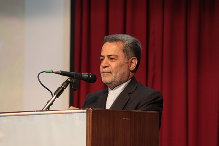  استاندار يزد:فرهنگيان استان پرچم‌داران مشاركت اجتماعي هستند 