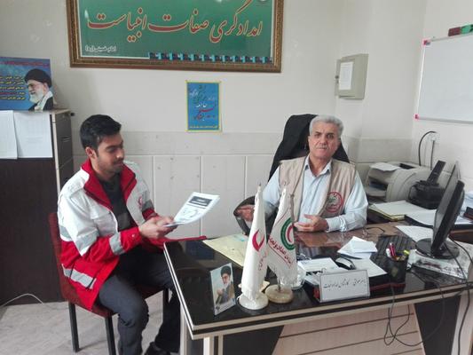 صدور شناسنامه سلامت برای امدادگران جمعیت هلال احمر شهرستان تفت
