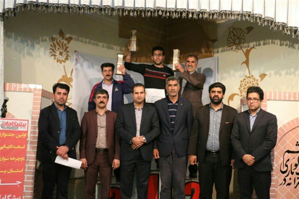 تجلیل از برترین های جشنواره استعدادیابی دوچرخه سواری" جام پیشگامان"