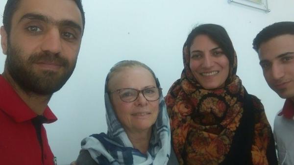 اسکان اظطراری دو بانوی توریست در پایگاه امداد جاده ای زین الدین مهریز