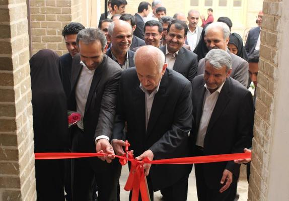 آغاز به کار نخستین مرکز آموزش طراحی طلا و جواهر استان یزد