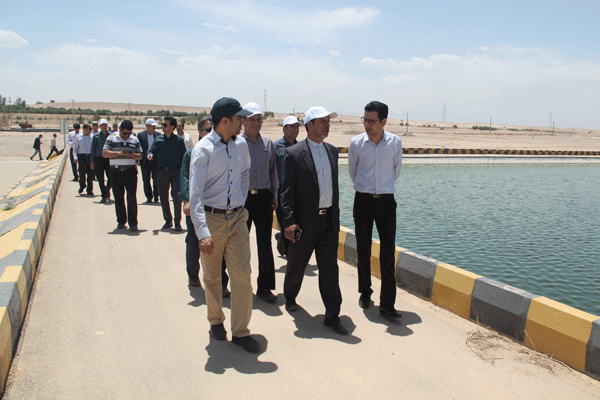 بازديد پرسنل ديوان محاسبات از تصفيه خانه فاضلاب شهر يزد