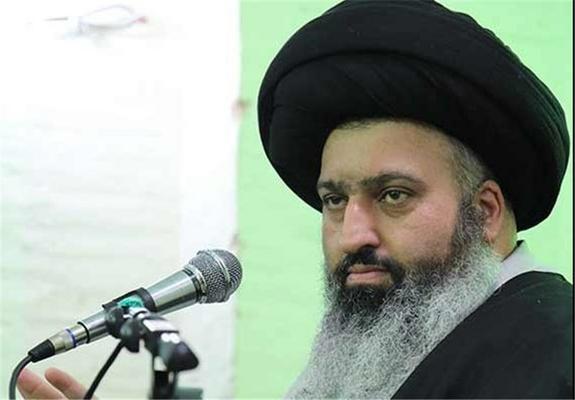 برخی مسئولان با زنان بی‌حجاب عکس می‌گیرند