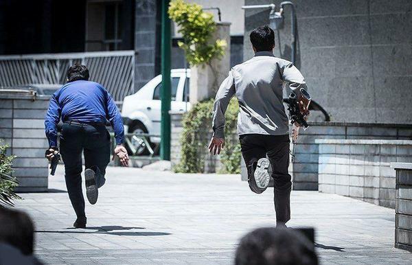 تروریست‌ها چگونه وارد مجلس شدند؟