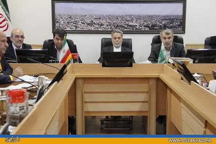 فرمانداران بر اساس پایش‌ها تعداد بی‌سوادان را مشخص کنند