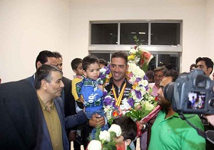 استقبال از نائب قهرمان دوچرخه سواری پیونداعضاء جهان در یزد
