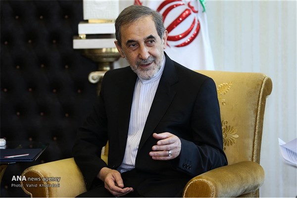 قدردانی و تجلیل جامعه دانشگاهی استان یزد از زحمات دکتر ولایتی