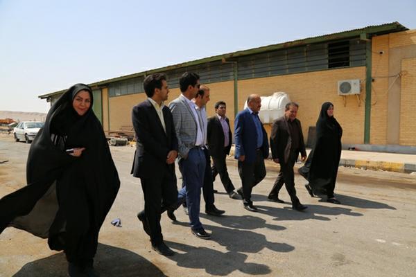 بازدید اعضای کمیسیون خدمات شهری شورای اسلامی شهر یزد از کارخانه کمپوست، آرامستانها و پارک غدیر