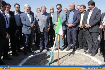 آغاز ساخت نیروگاه خورشیدی 10 مگاواتی اردکان با حضور وزیر تعاون، کار و رفاه اجتماعی