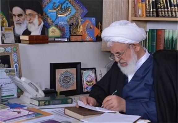 امام جمعه یزد: جلوه‌های مردمی آستان قدس رضوی در فیلم‌های کوتاه و مستند گنجانده شود