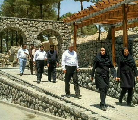 تاکید بر تعامل با استان های همجوار در ایجاد ظرفیت های گردشگری و توسعه شهری