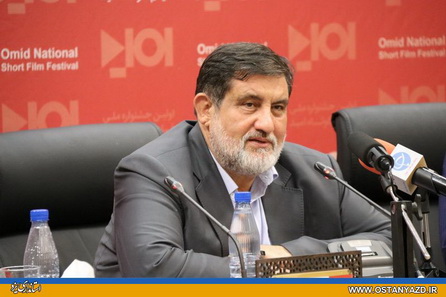 زبان هنر بهترین زبان برای آموزش مقابله با بحران است/ مهم‌ترین بحران استان یزد کمبود آب است