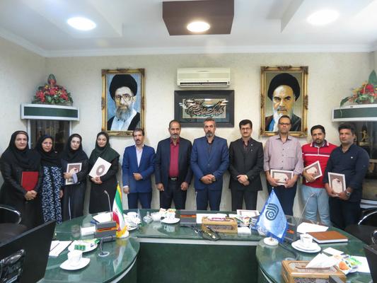 تقدیر از آموزشگاه های آزاد برتر استان یزد در مراحل شهرستانی و استانی مسابقات انگیزشی ویژه مدیران آموزشگاههای فنی و حرفه ای آزاد