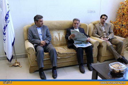 بازدید استاندار از نمایندگی روزنامه همشهری در یزد