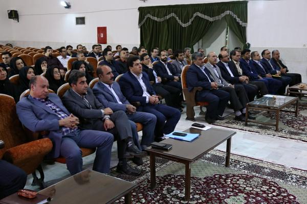 گزارش تصویری: مراسم هفته دولت و تجلیل از کارکنان اداره کل امور اقتصادی و دارایی استان یزد