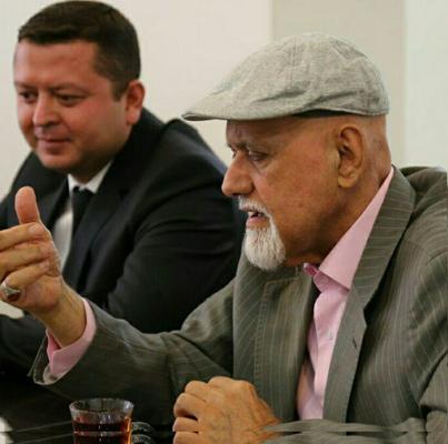 در نشست شورای شهر با سرمایه گذار، قابلیت اجرایی انرژی های خورشیدی در یزد بررسی شد