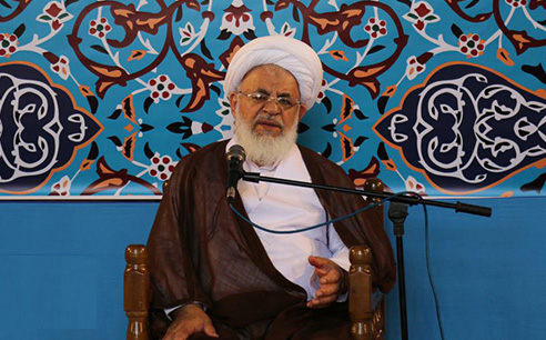 امام جمعه یزد:عشق امام حسین(ع) رمز پیروزی‌ و اقتدار نظام اسلامی ایران است