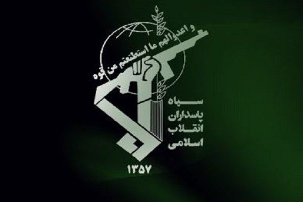 فرمانده سپاه ثارالله استان کرمان متذکر شد:آیا این نمایندگان نمی دانند (رئیس جهمور اصلاحات) جزء سران فتنه است ؟