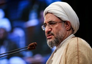 آیت الله اراکی: وحدت بین جامعه اسلامی نشانه رحمت الهی است
