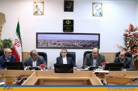 استاندار یزد: فرمانداران برای توسعه شهرستان تحت مدیریت خود، پروژه های ملی تعریف کنند
