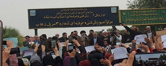 رهبر معظم انقلاب در جمع مردم زلزله‌زده:انسان های دلاور حادثه را مغلوب خود می کنند