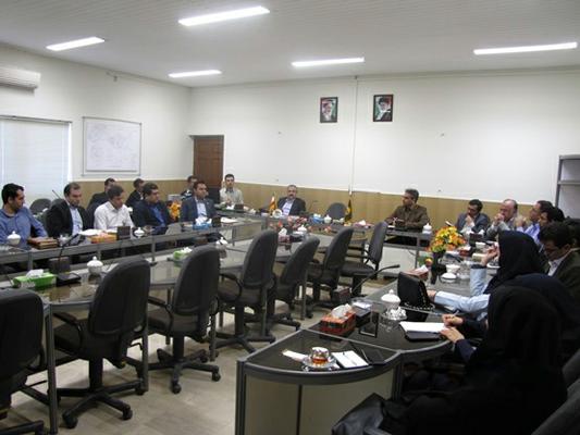 پیش‌بینی توسعه شبکه برق استان یزد بر مبنای بار 2360 مگاواتی تا سال 1401