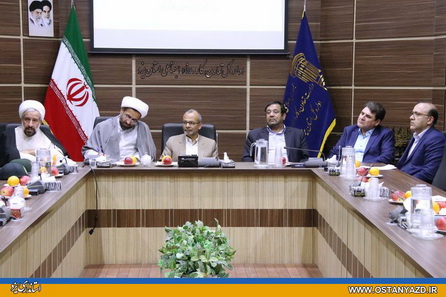 جلسات کاری خارج از وقت اذان و نماز برگزار شود