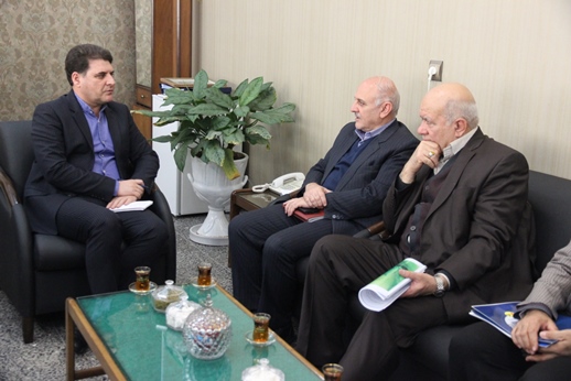 دیدار مدیران عامل صنعت برق استان یزد با معاون هماهنگی امور اقتصادی استاندار