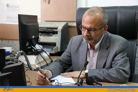 استاندار یزد به تلفن‌های مردم استان پاسخ گفت