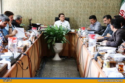 در فرآيند دريافت مجوزها و تقويت جايگاه سرمايه گذاران پروژه پتروشيمی خاتم بازنگری شود