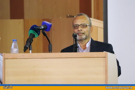 بدخواهان نظام در مقابل عظمت ایران تسلیم می‌شوند