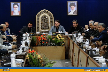 راهکارهای تداوم تولید و رفع مشکلات صنعت کاشی و سرامیک استان بررسی شد