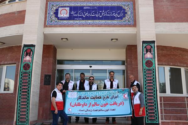اجرای طرح حمایت ماندگار داوطلبان هلال احمر تفت بمناسبت دهه اول ماه محرم 