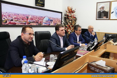 ‌گفتمانی منطبق بر ارزش های انقلاب و ایران به نسل جوان ارائه دهیم