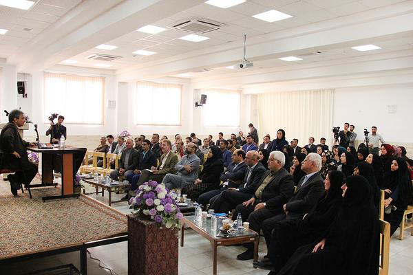 نشست تخصصی «آب و کتاب» در کتابخانه دکتر جوادی یزد برگزار شد