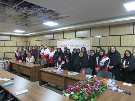 برگزاری نخستین دوره تربیت مربی کمکهای اولیه رشته های مرتبط پزشکی و پیراپزشکی در یزد 