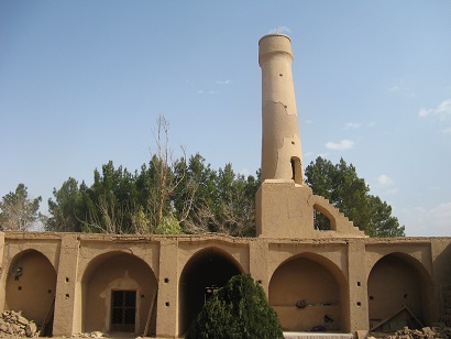 مسجد تک مناره عزآباد در شهرستان اشکذر به فهرست آثار ملی ایران پیوست