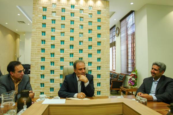 سرپرست مخابرات یزد با شهردار جدید دیدار کرد
