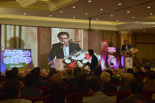 با بهره برداری از یک هزار طرح نیمه تمام صنعتی در یزد زمینه اشتغال ۳۲ هزار نفر فراهم می شود