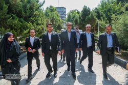 وزیر راه و شهرسازی خبر داد:‌ آزادراه تهران – شمال تا پایان سال با حضور رئیس جمهور افتتاح می‌شود / روند رو به کاهش دست‌اندازی به اراضی و زمین‌خواری با شکل‌گیری بانک‌های اطلاعاتی