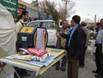 حضور کارکنان منابع طبیعی ابرکوه در پایگاه جشن نیکوکاری و توزیع نهال در گلزار شهدای شهرستان 