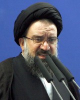 در رسانه ها :در یک برنامه تلویزیونی بیان شد:احمد خاتمی: برنامه‌های علمی ماهواره هم سکسی است/ زن‌ها حق ندارند کشتی ببینند