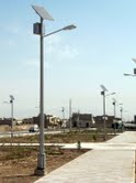 نصب 36 اصله چراغ خورشیدی در منطقه سه شهرداری