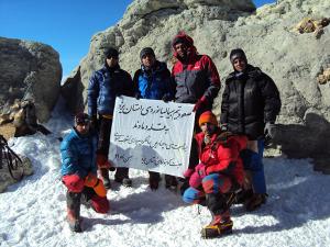 صعود  تیم هیمالیانوردی استان یزدبه قله دماوند