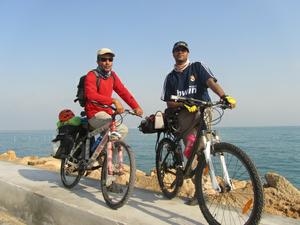 از آدرشك مهريز تا خليج فارس با دوچرخه